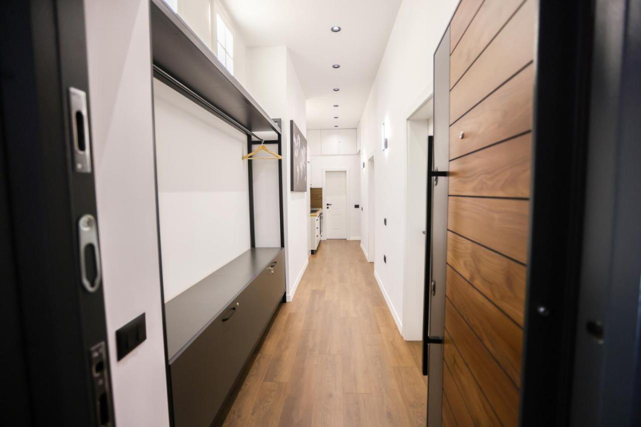 "Middlenest" Central Apartment Tirana Exterior photo